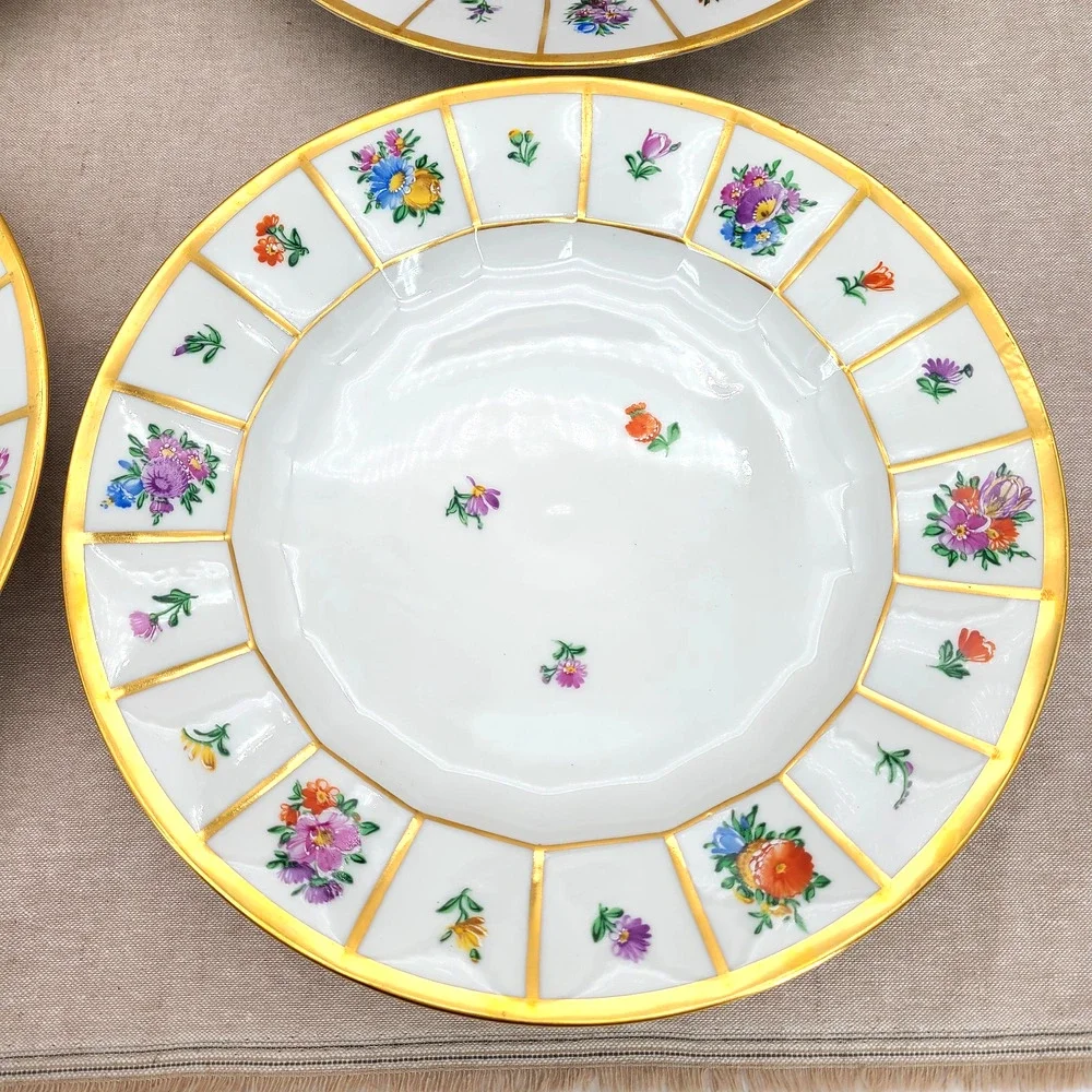 4 settings - Royal Copenhagen 'Henriette' 10.25 Inch Dinner Plates #444-8549